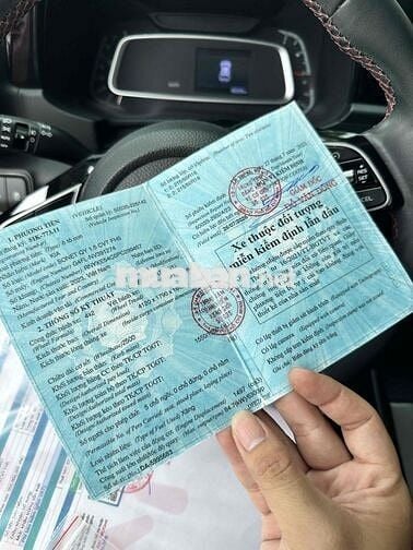 Kia Sonet 2023 Premium 1.5 AT - 16000 km
