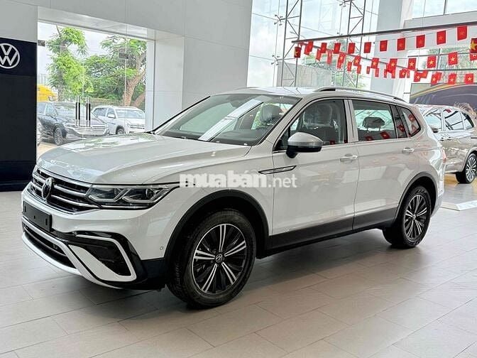 Volkswagen Tiguan 2023 mới 100% chỉ 200tr nhận xe