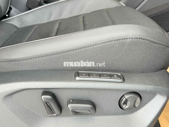 Volkswagen Tiguan 2023 mới 100% chỉ 200tr nhận xe