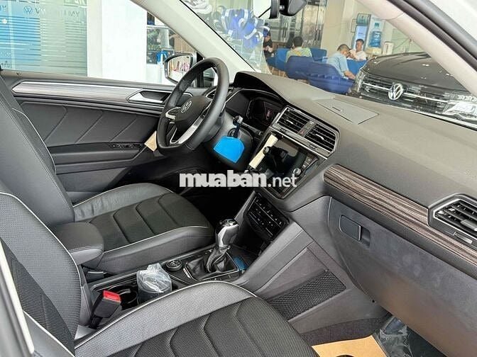 Volkswagen Tiguan 2023 mới 100% chỉ 200tr nhận xe