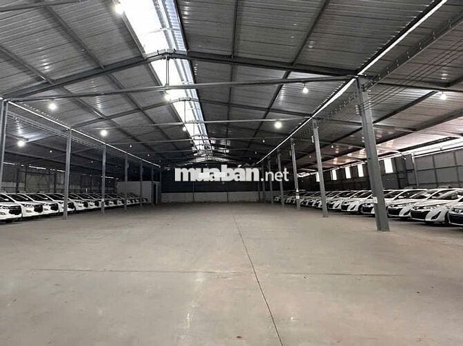 Kho diện tích 850m2 ở Nguyễn Văn Quỳ cho thuê với giá rẻ có pccc