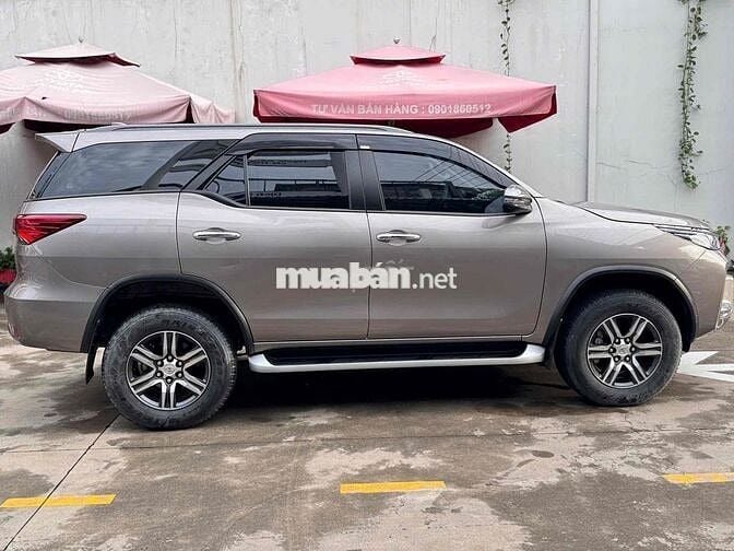 Toyota Fortuner 2022 2.4L 4x2 AT - 54400 km