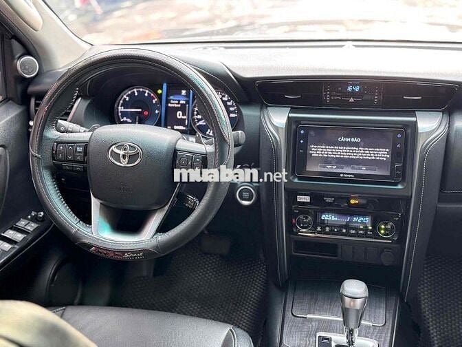 Toyota Fortuner 2022 2.4L 4x2 AT - 54400 km