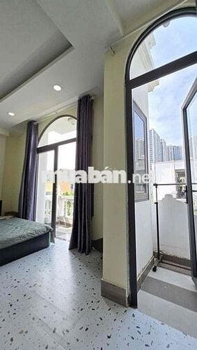 Căn hộ rộng 30m2, bancol, sát bên Ecogreen, cầu Tân Thuận, KCX, quận 4