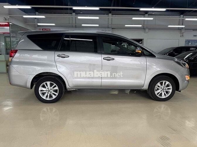 Toyota Innova 2019 2.0E - 76600 km