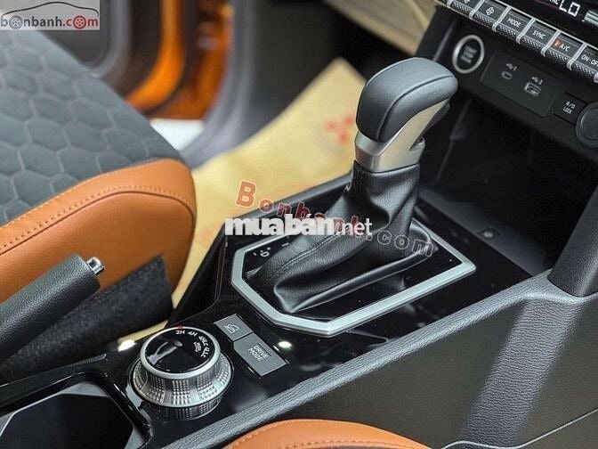 Mitsubishi Triton Athlete 4WD AT 2025 - 820 Triệu