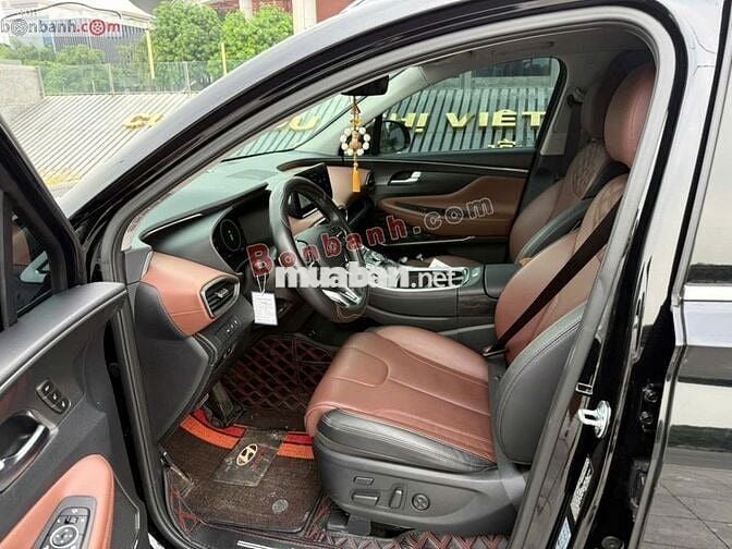Hyundai SantaFe Cao cấp 2.5L HTRAC 2024