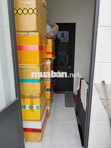 Nhà hẻm rộng, hẻm thông, 3 tầng, 69m2, ngay chợ Tân Hương, 4PN