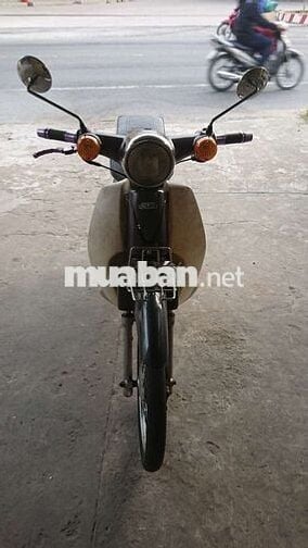 Xe cup như hinh