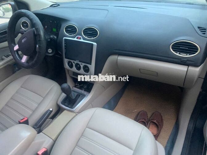 Ford Focus 2010 1.8 MT màu đen