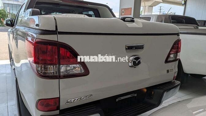2020 Luxury 2.2L 4x2 AT - 65000 km