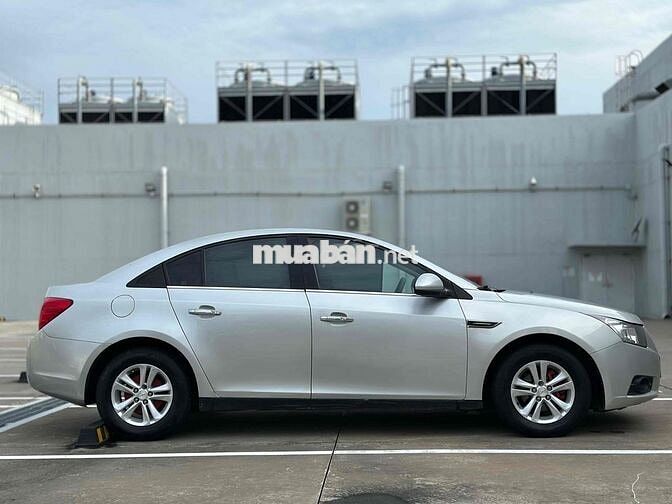 Chevrolet Cruze 2011 LS 1.6 - 80000 km