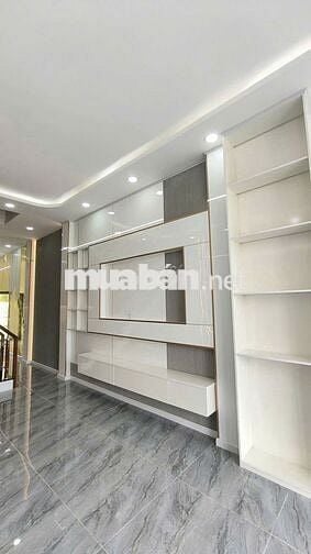 Giá 2 tỷ 750 nhà 1 trệt 2 lầu hẻm 1/ Phan Đăng Lưu, TDM, Bình Dương