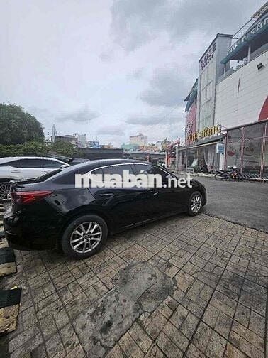 Mazda 3 2018 1.5 AT Sedan - 16 km