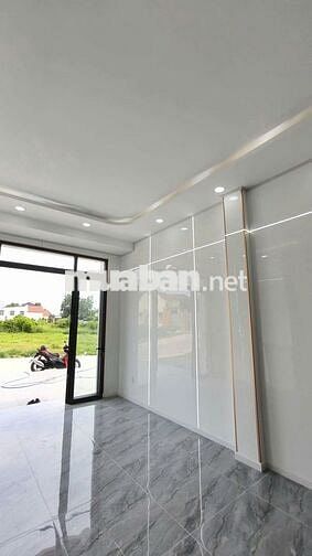 Giá 2 tỷ 750 nhà 1 trệt 2 lầu hẻm 1/ Phan Đăng Lưu, TDM, Bình Dương