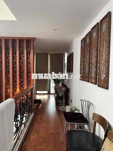 NÓNG💰TÂN BÌNH- HXH 7 CHỖ THÔNG- NỘI THẤT CAO CẤP -CÓ THANG MÁY- DT102