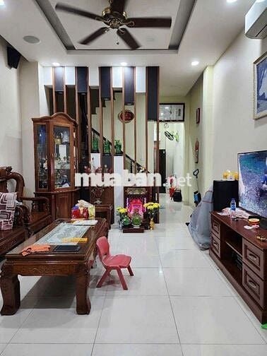 💫Cần Bán Gấp nhà 1trệt 3lầu 4pn 4wc 1bếp Sổ hồng Hoàn công