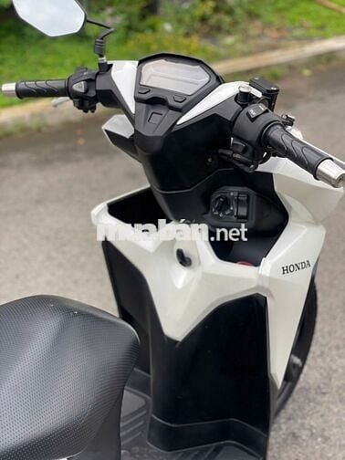 Vario 150 đời 2020 đẹp lướt , máy zin, xe sạch sẽ.