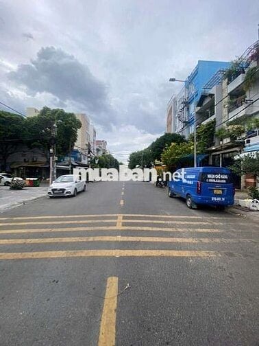 Cho thuê nhà đường 46 có hầm 4 lầu 14 phòng