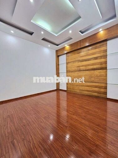 BÁN NHÀ PHẠM TUẤN TÀI – SIÊU PHẨM PHÂN LÔ – 3 LÀN Ô TÔ – VỈA HÈ 5M