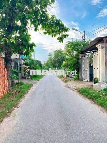 Giao tay gấp lô đất 180m2 ngay tại TT Củ Chi chỉ với 600tr