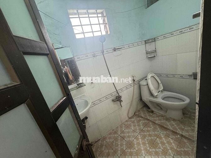Khách mới trả trống 1p có máy lạnh ngay Aeon Tân Phú