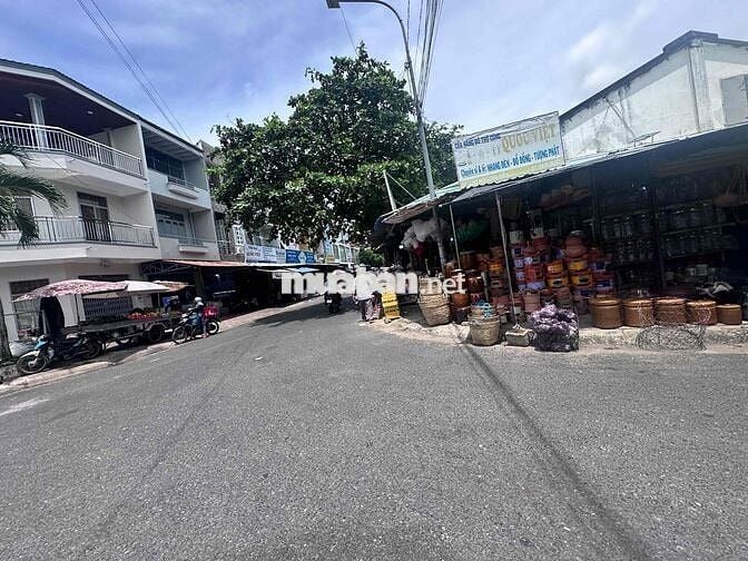 BÁN ĐẤT CHỢ LONG ĐIỀN - FULL THỔ CƯ