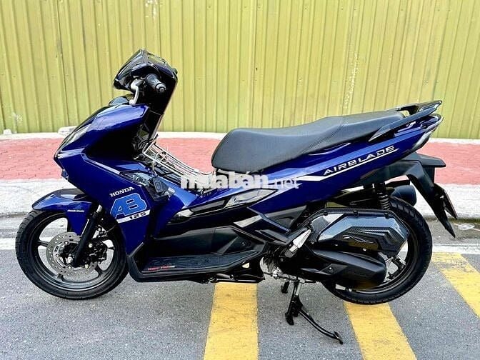 Airblade 125 4VAL mẫu 2024 1chủ ít đi8000km zin100