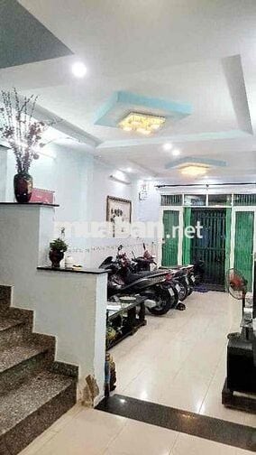 Nhà Mặt Tiền - Cực Hiếm - 88m2 - 4 tầng - Hoàn Công - mà chỉ hơn 6ty