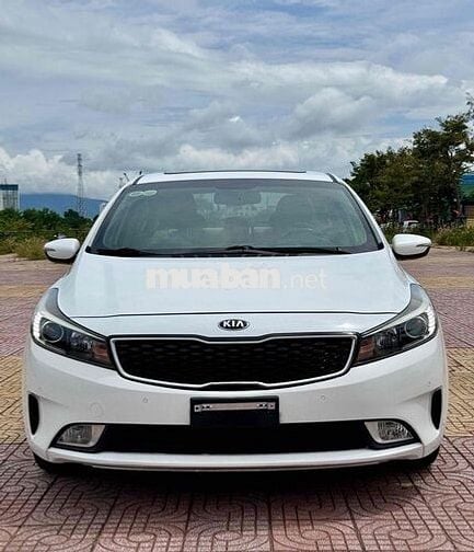 Kia Cerato 2018 1.6 AT Luxury - 81000 km