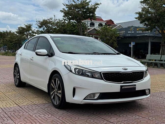 Kia Cerato 2018 1.6 AT Luxury - 81000 km