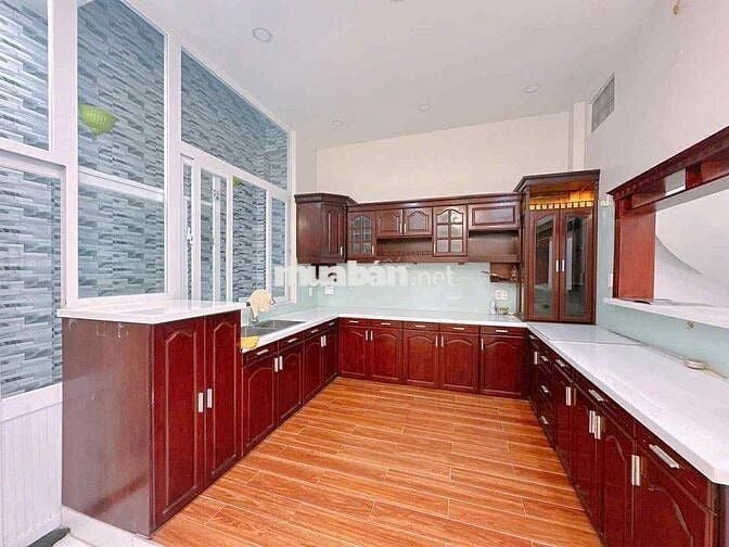 CÒN 1 PHÒNG TRỐNG 30m2 đường LÂM VĂN BỀN QUẬN 7