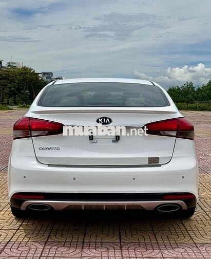 Kia Cerato 2018 1.6 AT Luxury - 81000 km