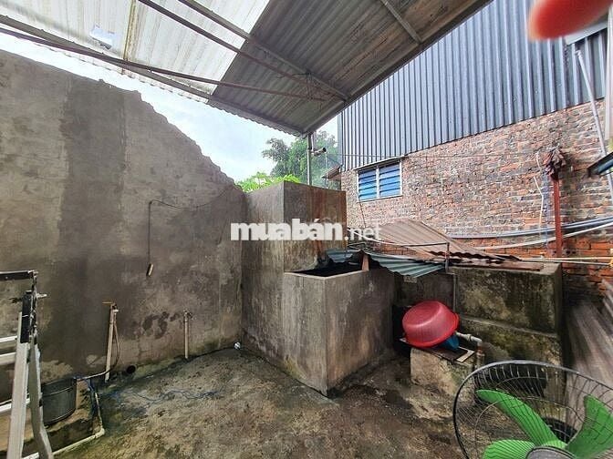 Bán đất tặng nhà 83m,ngõ thông 4m Ôtô vào,cách QL6 bxe YÊN NGHĨA 10P