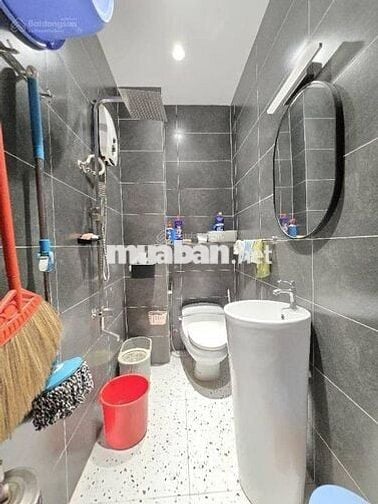 Bán nhà mặt tiền Đặng Văn Ngữ,1trệt 3 lầu vị trí đẹp có thêm dòng tiền