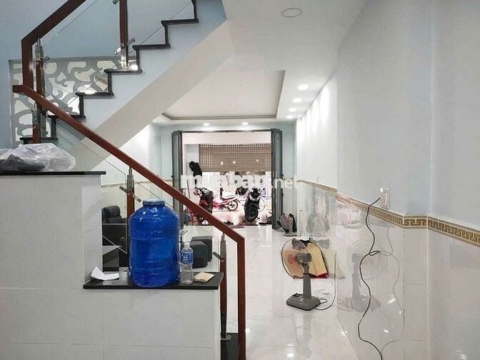 Nhà 1/ hẻm xe hơi đường số 3 .p.bhh.Dt 4×17m đúc 1 lầu 2pn.giá 5.1 tỷ