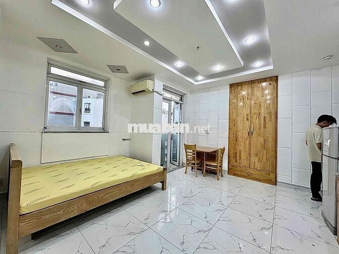 CĂN HỘ BAN CÔNG NGAY CÔNG VIÊN LÀNG HOA