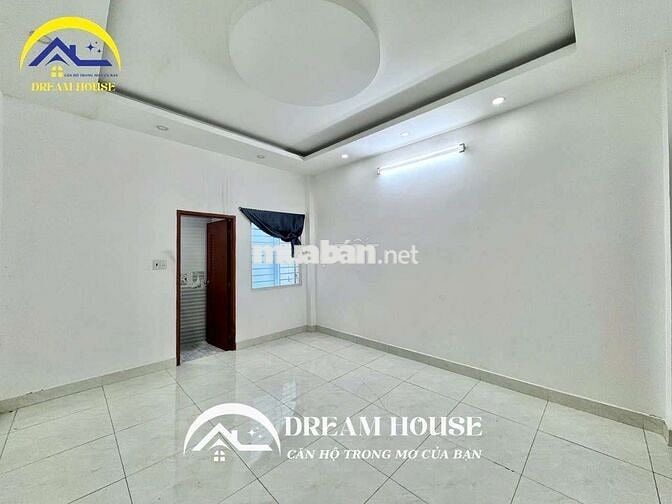 STUDIO MỚI XÂY NGAY ĐƯỜNG LÊ VĂN QUỚI, CỬA SỔ SÁNG