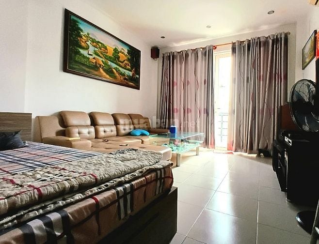 Bán nhà mặt tiền chợ Lý Thái Tổ 