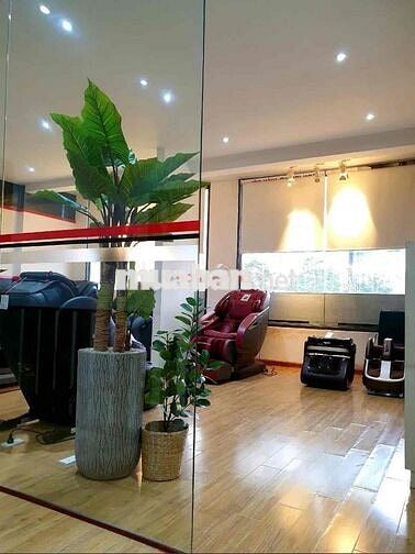 Cho thuê nhà Mặt Tiền Kinh Doanh 7x6 Trệt 2 lầu Quận 1