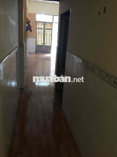 cho thue dt 4x15 -dứoi -1p kin tren gác lung -1wc diện nước sạch vb