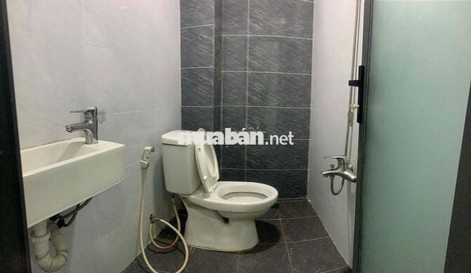 nhà cho thuê nguyên căn gần chợ hợp đồng lâu dài