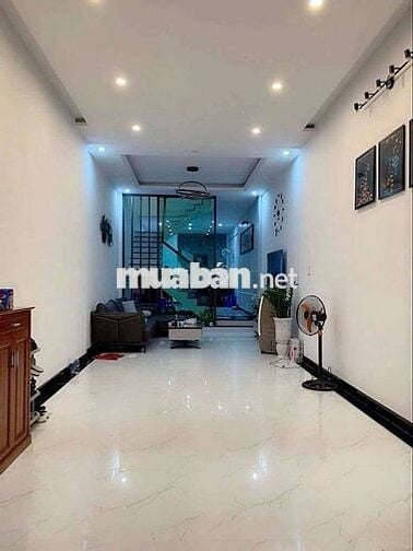 Chủ mới ký gởi công ty để trả nợ