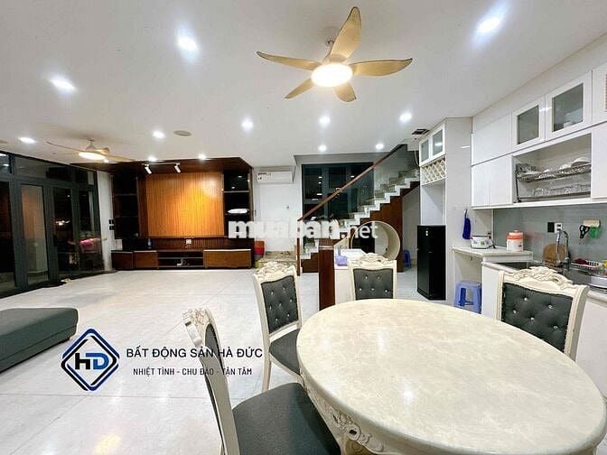 Biệt thự sân vườn 13.5x25 sang trọng gần UBND Quận 12