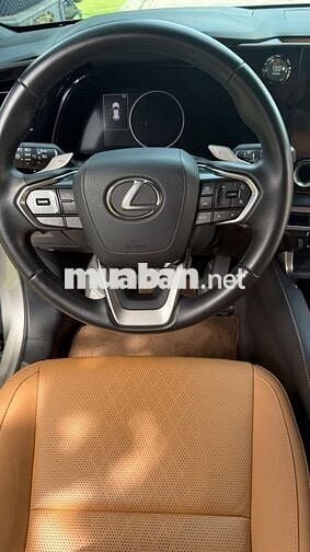 Lexus RX350 Premium Sản xuất 2024,lăn bánh 1V km.