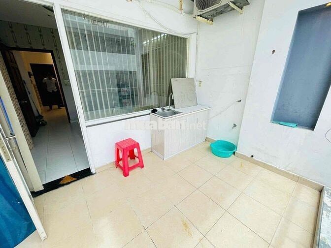 CHÍNH CHỦ TRỐNG 2PN BAN CÔNG NGUYÊN TẦNG 50m2 FULL NỘI THẤT CHỈ 8trx