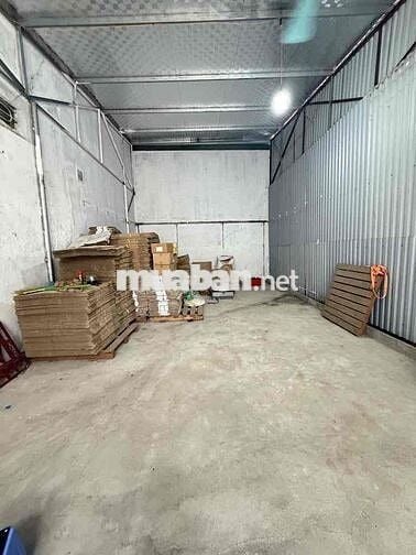 BÁN ĐẤT THUÝ LĨNH, Ô TÔ ĐỖ CỬA