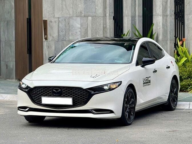 Mazda 3 2023 1.5L Luxury - 60000 km