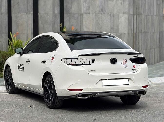 Mazda 3 2023 1.5L Luxury - 60000 km