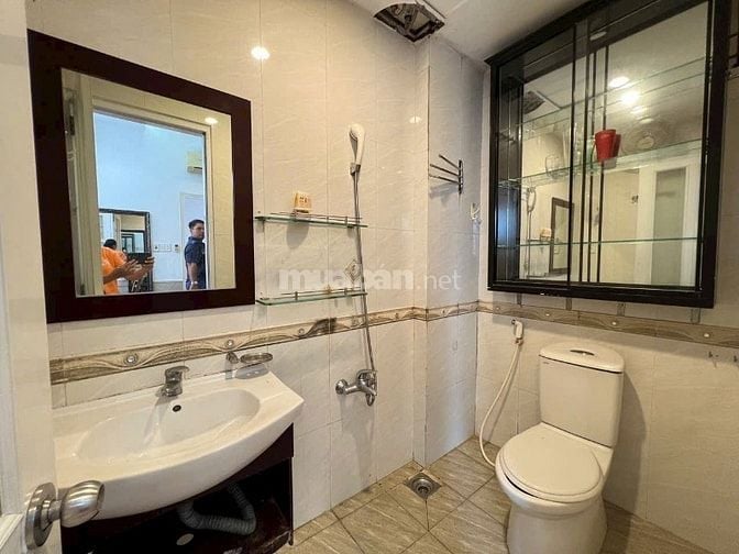 Chung cư Lê Văn Duyệt,p3, Bình Thạnh: 70m2.,2p ngủ,NT, 9tr
